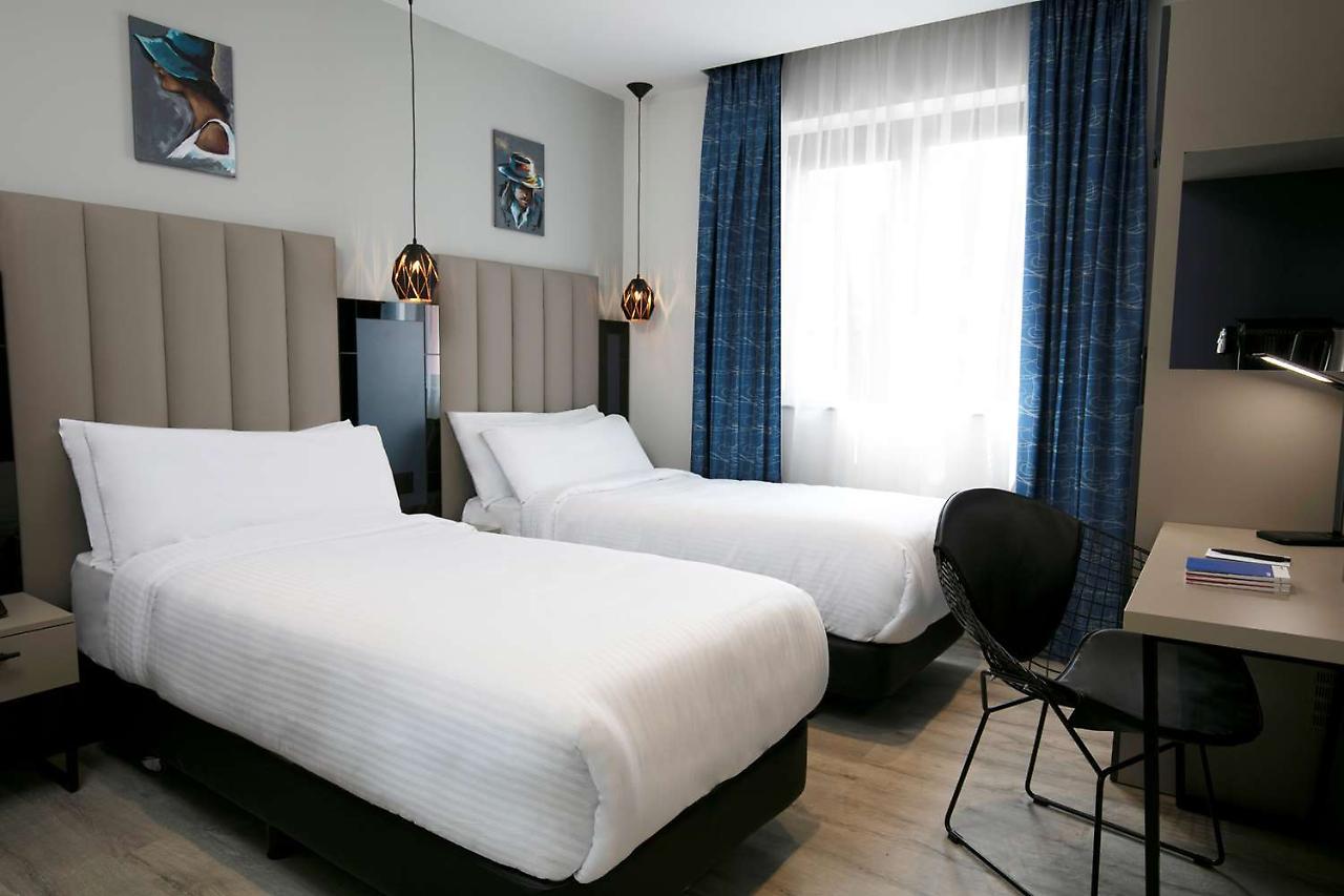 Spark By Hilton Luton Luton  Eksteriør billede